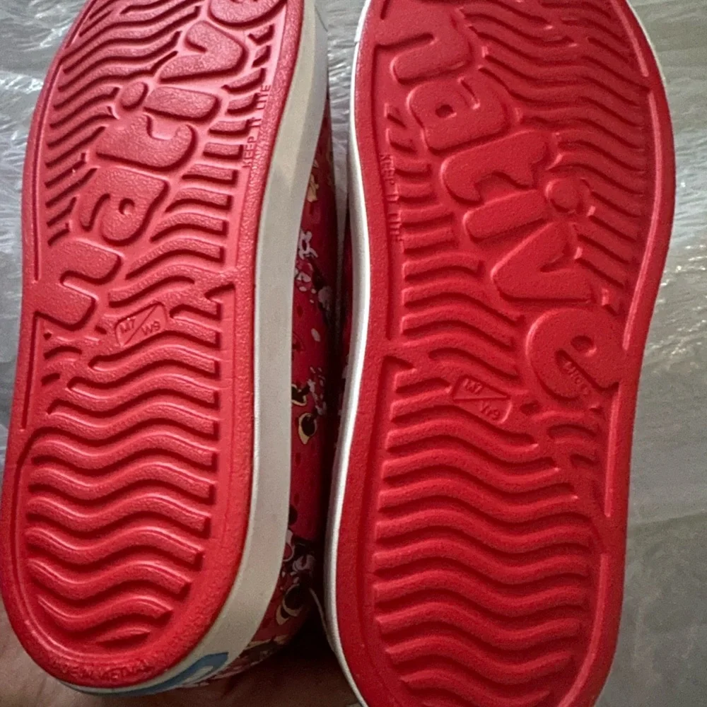 Mickey Mouse shoes - Picture 4 of 4